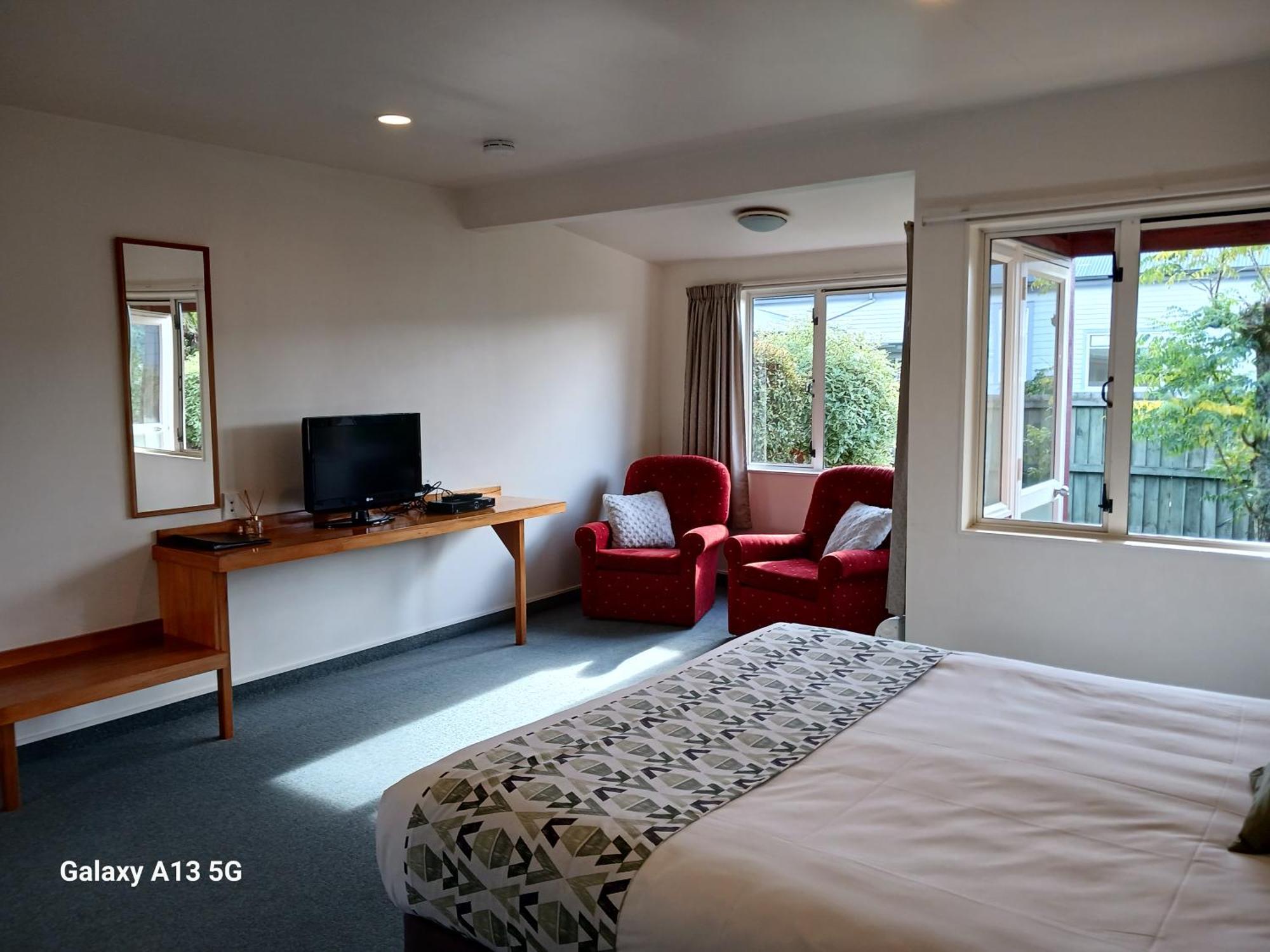 Anatoki Lodge Motel Такака Екстериор снимка